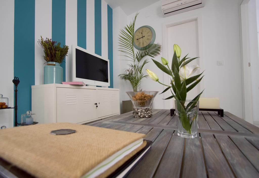 Apartamentos Plaza Pilatos Séville Extérieur photo