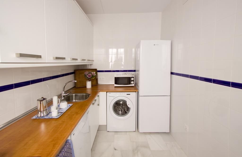 Apartamentos Plaza Pilatos Séville Extérieur photo