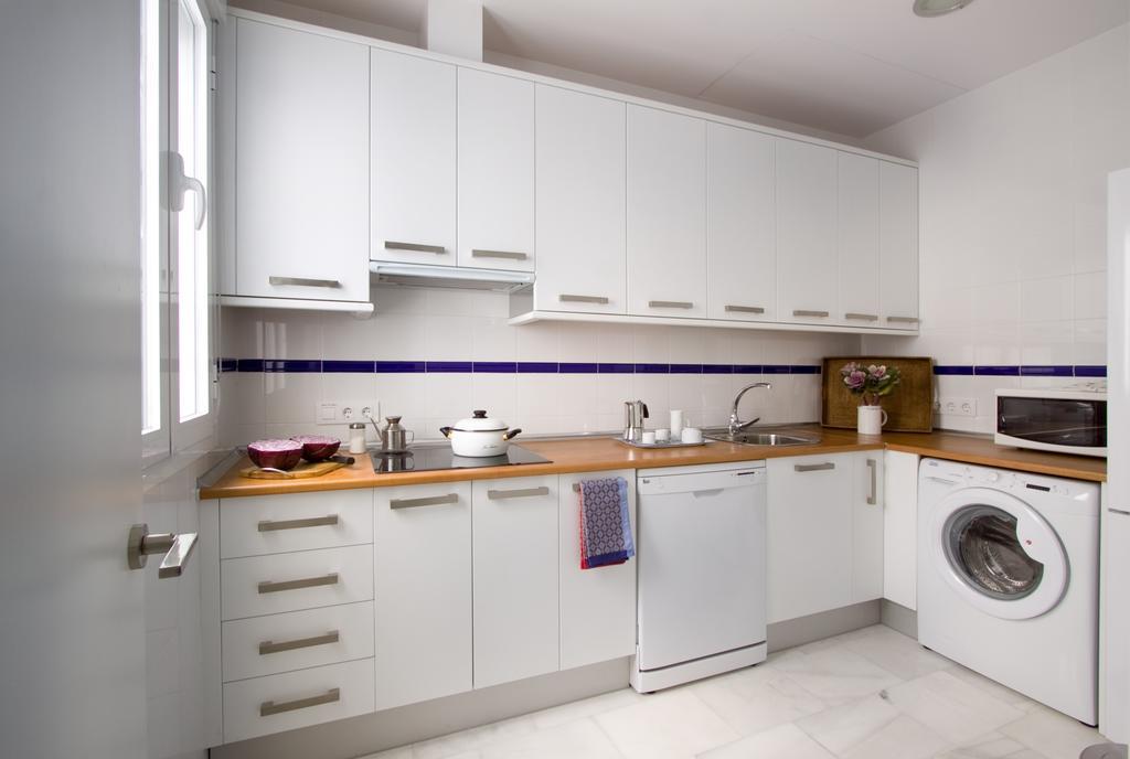 Apartamentos Plaza Pilatos Séville Extérieur photo