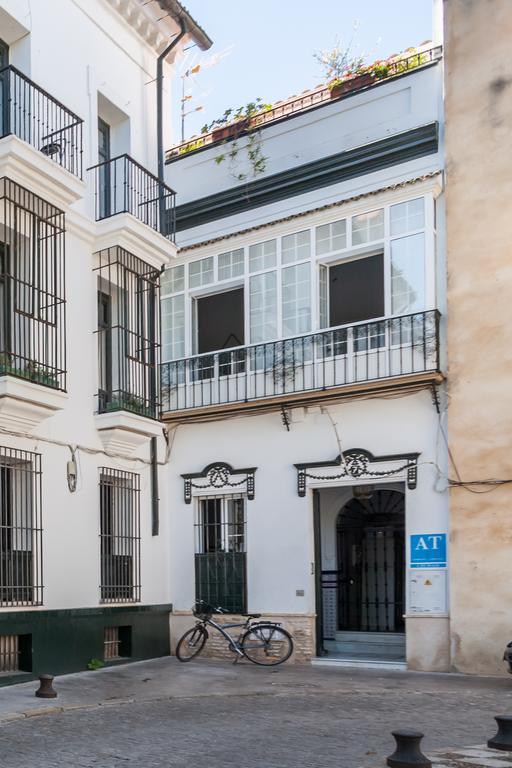 Apartamentos Plaza Pilatos Séville Extérieur photo