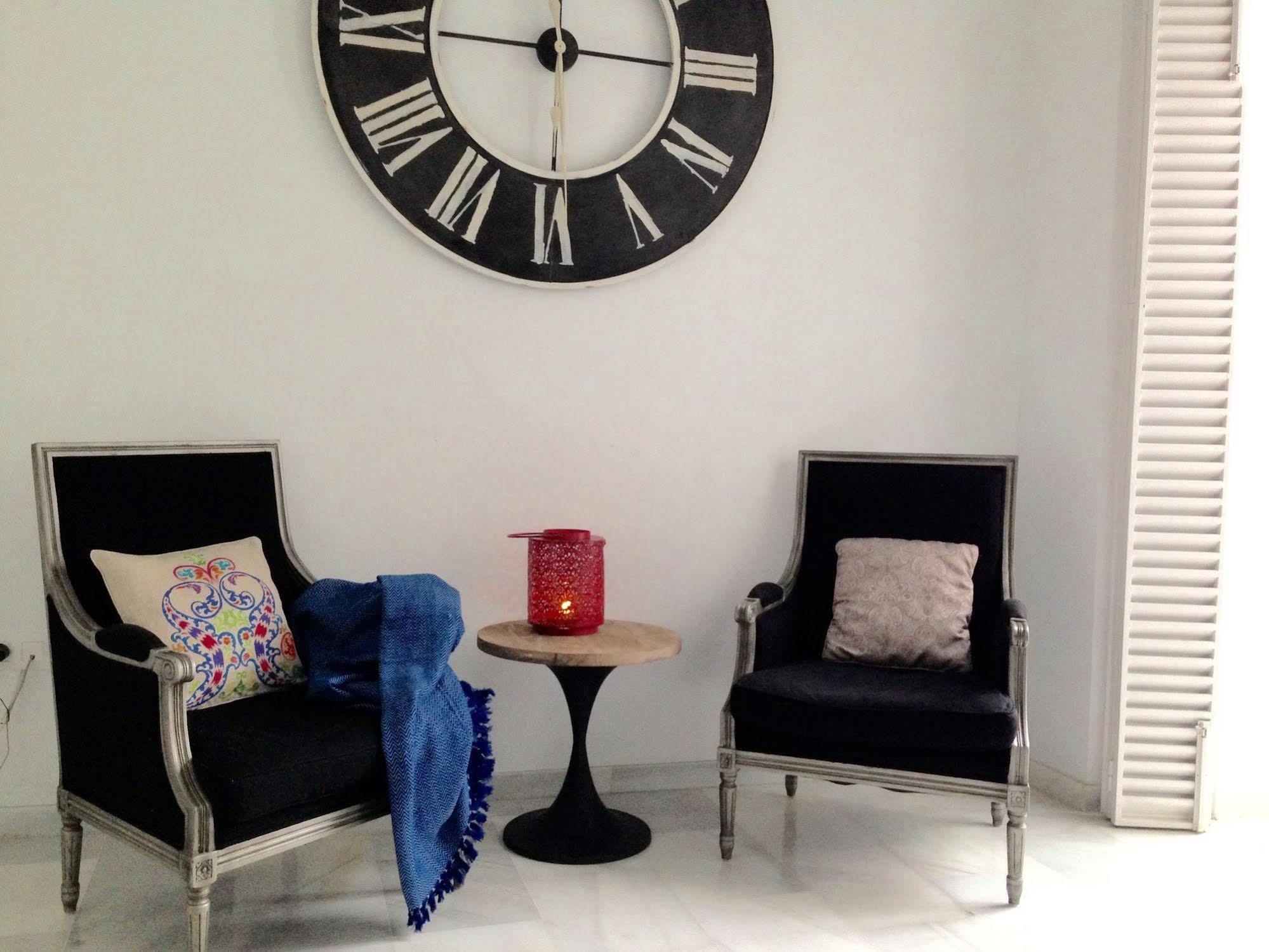 Apartamentos Plaza Pilatos Séville Extérieur photo