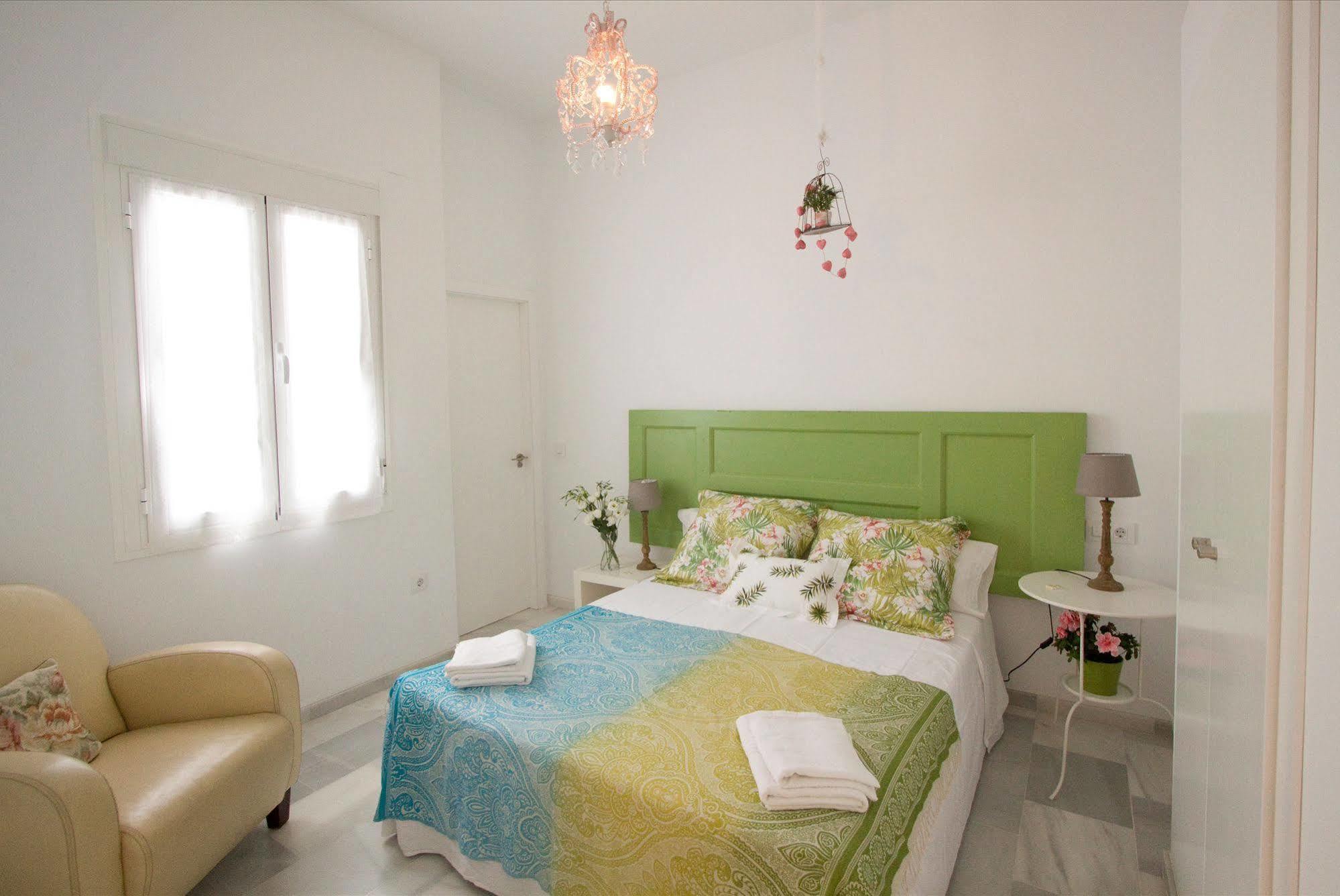 Apartamentos Plaza Pilatos Séville Extérieur photo